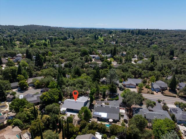 3614 Cambridge Rd, Cameron Park, CA 95682