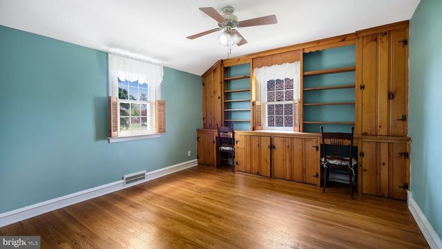 1435 SUNNYHILL LN, Havertown, PA 19083