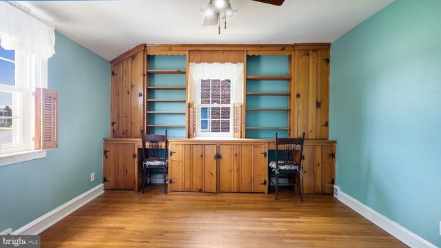 1435 SUNNYHILL LN, Havertown, PA 19083