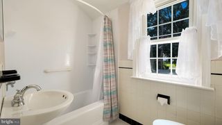 1435 SUNNYHILL LN, Havertown, PA 19083