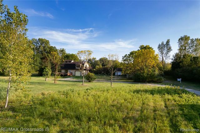 49765 Willis Road, Sumpter, MI 48111