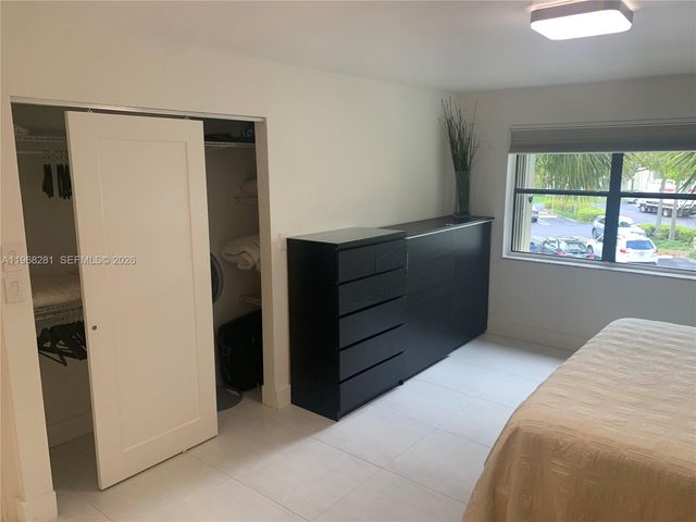 2326 S Cypress Bend Drive 221, Pompano Beach, FL 33069