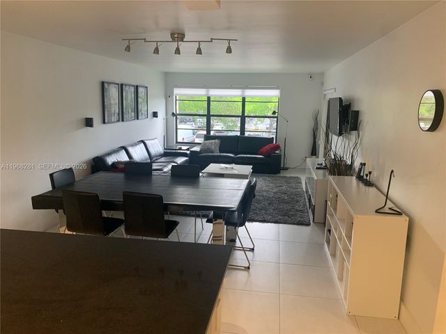 2326 S Cypress Bend Drive 221, Pompano Beach, FL 33069