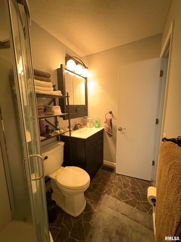 128 Volare Lane, Springfield, IL 62703