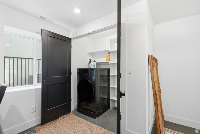 1027 W SEASONS VIEW CT, Lehi, UT 84048