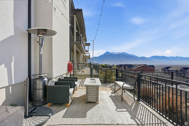 1027 W SEASONS VIEW CT, Lehi, UT 84048