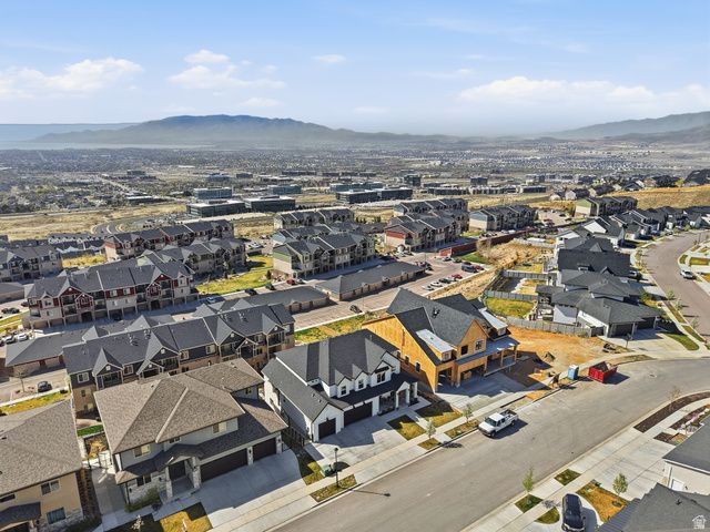 1027 W SEASONS VIEW CT, Lehi, UT 84048