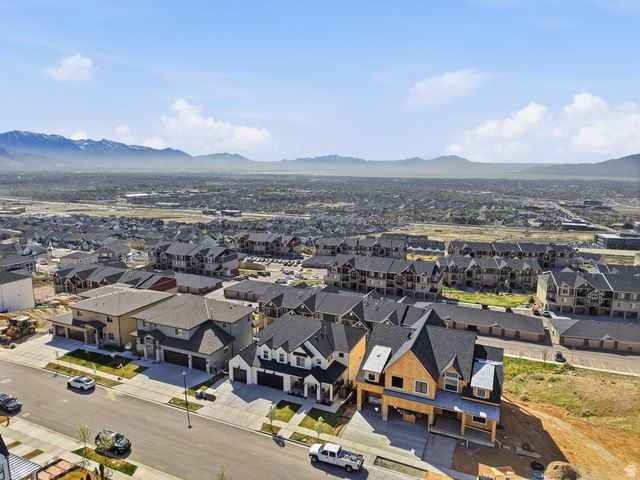 1027 W SEASONS VIEW CT, Lehi, UT 84048