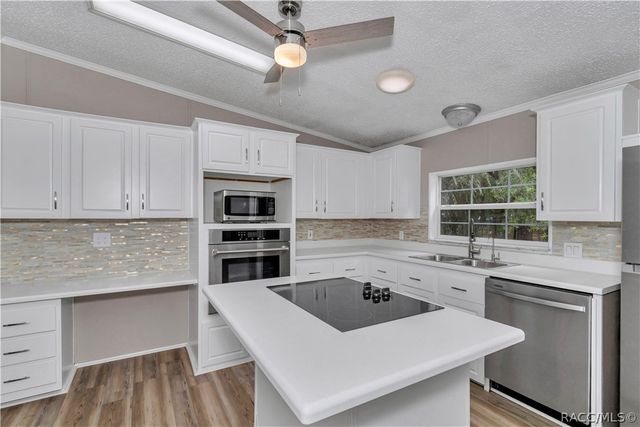 7899 W Fostoria Drive, Dunnellon, FL 34433