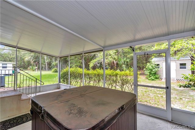 7899 W Fostoria Drive, Dunnellon, FL 34433