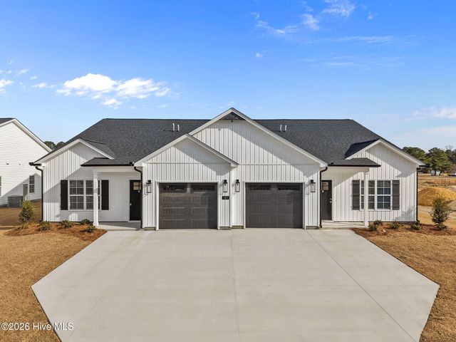 121 Lady O Drive B, Greenville, NC 27834