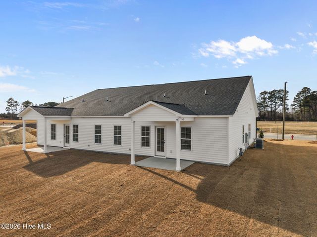 121 Lady O Drive B, Greenville, NC 27834