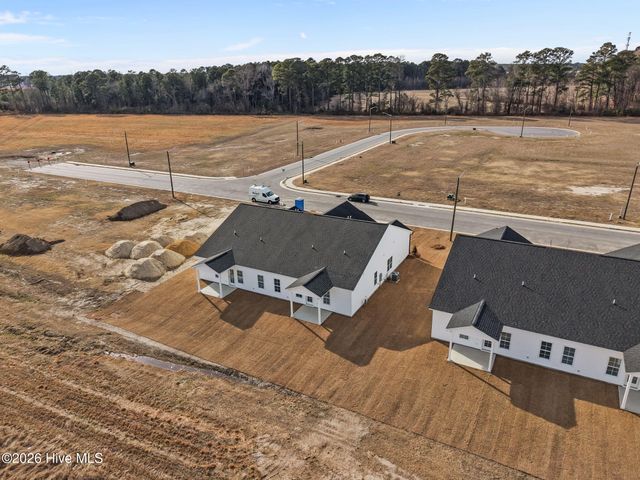 121 Lady O Drive B, Greenville, NC 27834