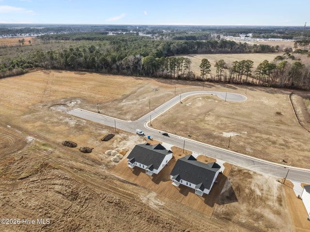 121 Lady O Drive B, Greenville, NC 27834