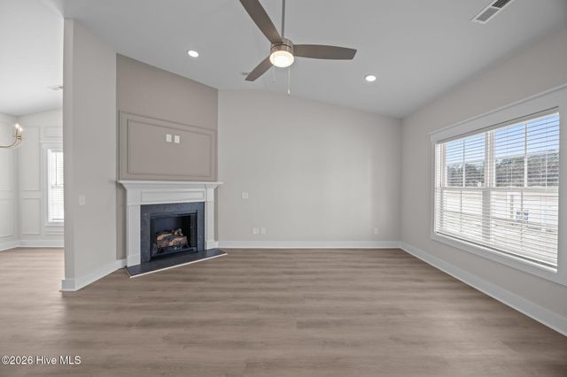 121 Lady O Drive B, Greenville, NC 27834