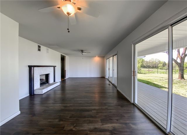 4802 Greenbriar Lane, Everton, AR 72633
