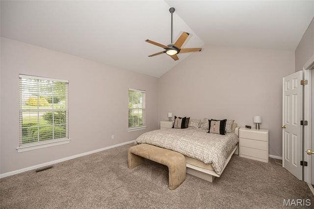 102 Seabrook Court, Chesterfield, MO 63017