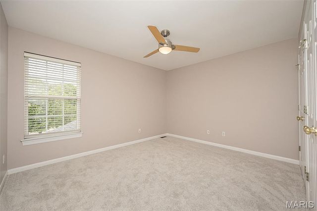102 Seabrook Court, Chesterfield, MO 63017