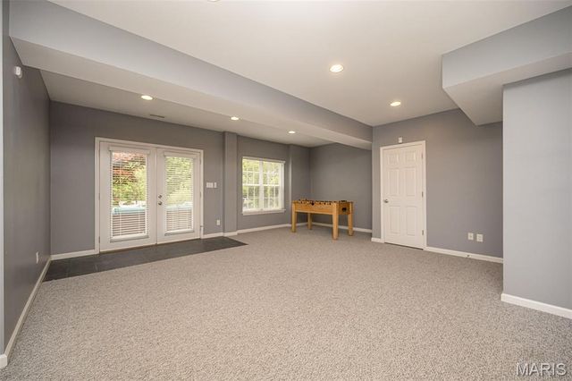 102 Seabrook Court, Chesterfield, MO 63017