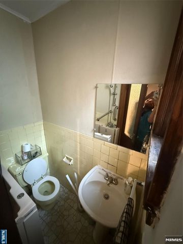 1925 Kennedy Boulevard, Jersey City, NJ 07305