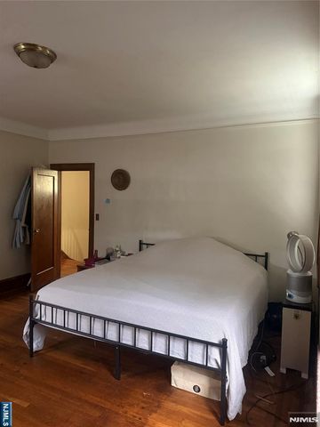 1925 Kennedy Boulevard, Jersey City, NJ 07305