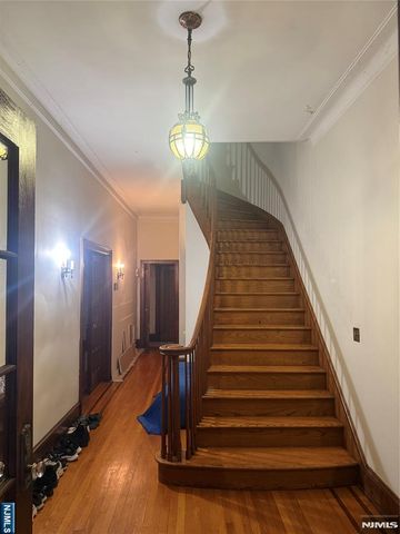 1925 Kennedy Boulevard, Jersey City, NJ 07305
