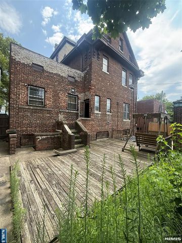 1925 Kennedy Boulevard, Jersey City, NJ 07305