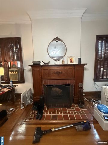 1925 Kennedy Boulevard, Jersey City, NJ 07305