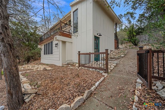 20904 Roundup Trail, Lago Vista, TX 78645
