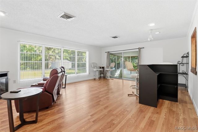 1551 NW 21st Street, Crystal River, FL 34428