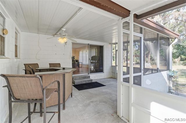 1551 NW 21st Street, Crystal River, FL 34428