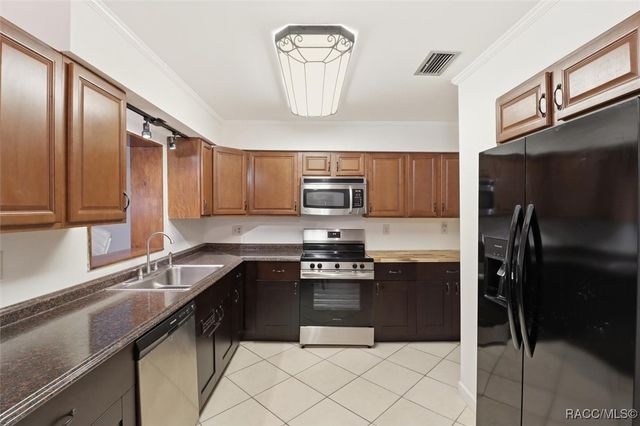 1551 NW 21st Street, Crystal River, FL 34428