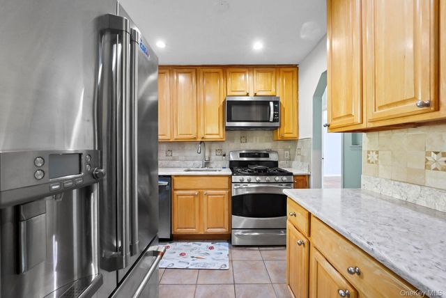 177 Long Beach Road, Hempstead, NY 11550