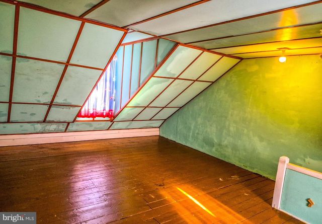 1262 BUTTONWOOD ST, Reading, PA 19604