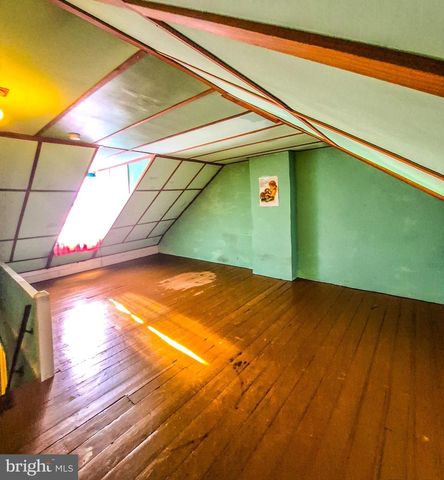 1262 BUTTONWOOD ST, Reading, PA 19604