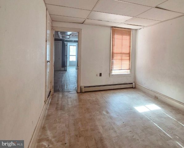 1262 BUTTONWOOD ST, Reading, PA 19604