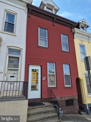 1262 BUTTONWOOD ST, Reading, PA 19604