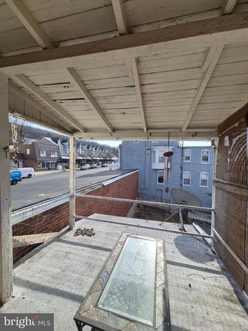 1262 BUTTONWOOD ST, Reading, PA 19604