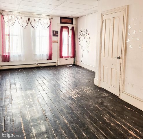 1262 BUTTONWOOD ST, Reading, PA 19604