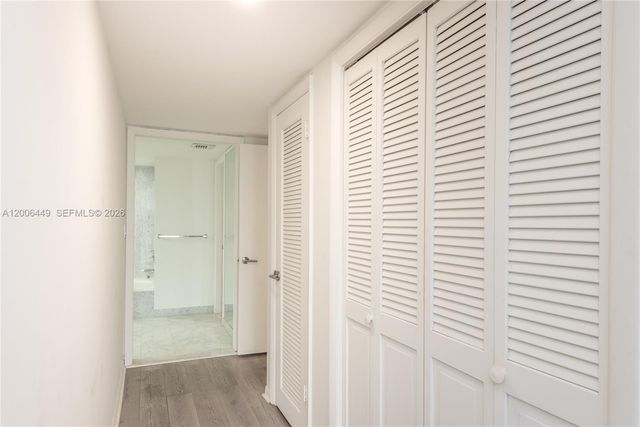 600 Grapetree Dr 8FS, Key Biscayne, FL 33149