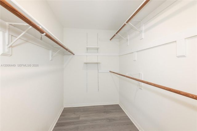 600 Grapetree Dr 8FS, Key Biscayne, FL 33149