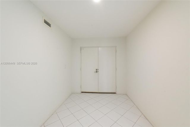 600 Grapetree Dr 8FS, Key Biscayne, FL 33149