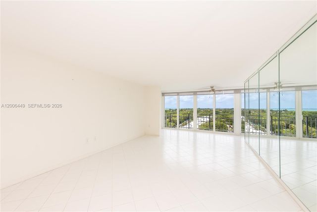 600 Grapetree Dr 8FS, Key Biscayne, FL 33149