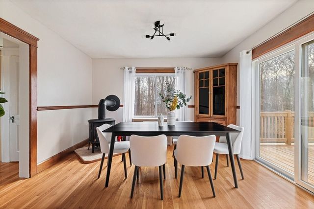 21 Brewster Rd, Worcester, MA 01602