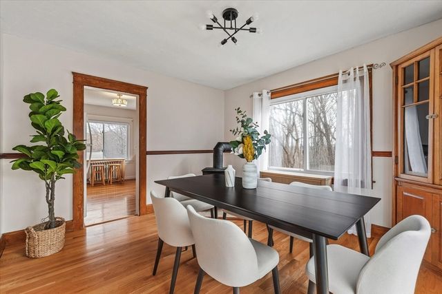 21 Brewster Rd, Worcester, MA 01602