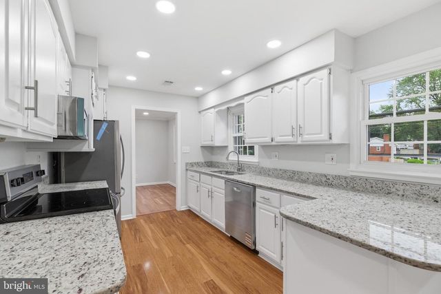 14033 GRAYSON RD, Woodbridge, VA 22191
