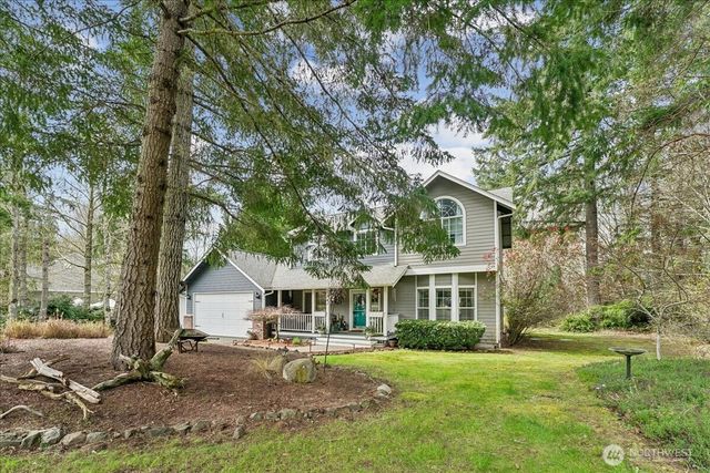 7259 NW Columbine Place, Seabeck, WA 98380