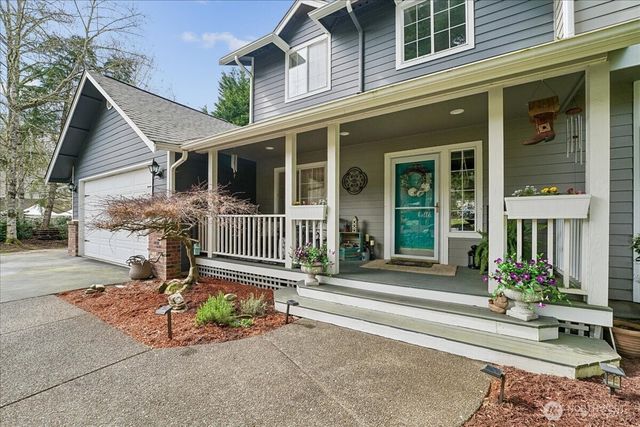 7259 NW Columbine Place, Seabeck, WA 98380