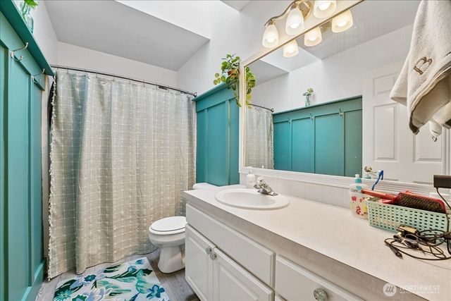 7259 NW Columbine Place, Seabeck, WA 98380