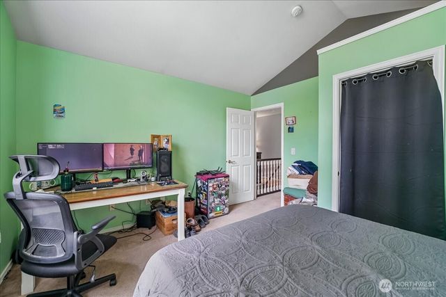 7259 NW Columbine Place, Seabeck, WA 98380